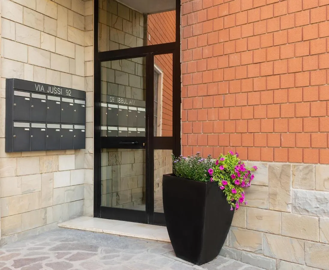 شقة Dolce Casa Only Adults B&B سان لاتْسارو دي سافين إيطاليا
