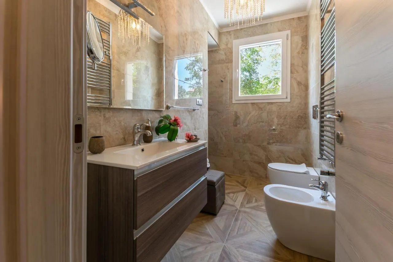 شقة Dolce Casa Only Adults B&B سان لاتْسارو دي سافين